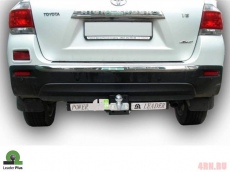 ТСУ для Toyota Highlander 2010-2014 без выреза бампера. Нагрузки 2000/100 кг, масса фаркопа 19.1 кг